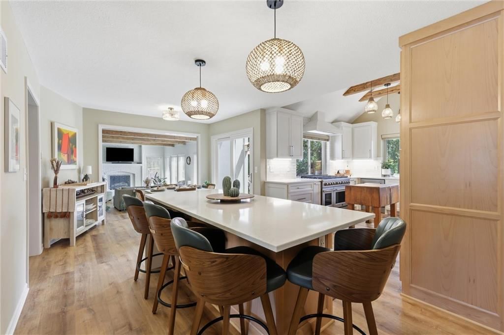 201 NE Shoreview Drive — photo 8