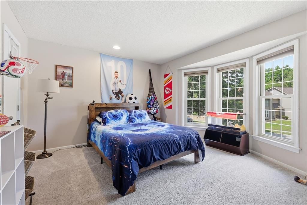 201 NE Shoreview Drive — photo 24