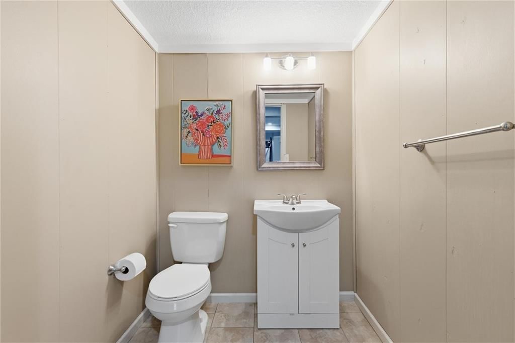 201 NE Shoreview Drive — photo 29