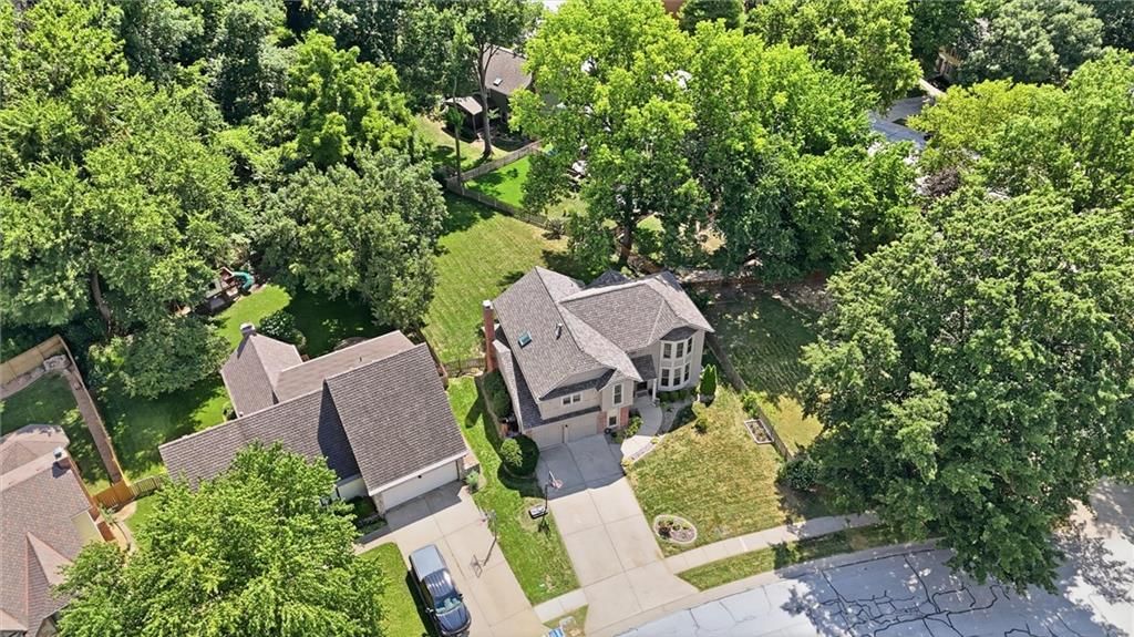 201 NE Shoreview Drive — photo 37