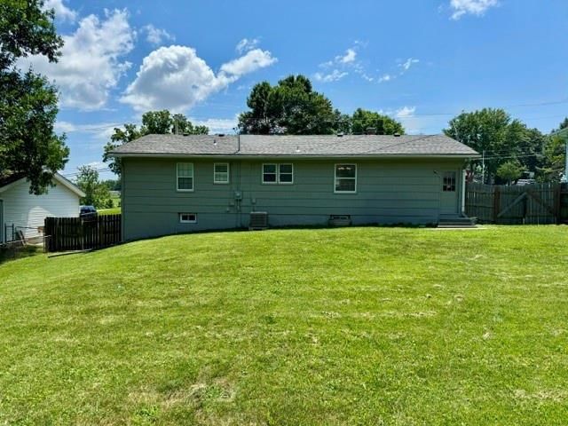 3530 NE 46th Street — photo 8