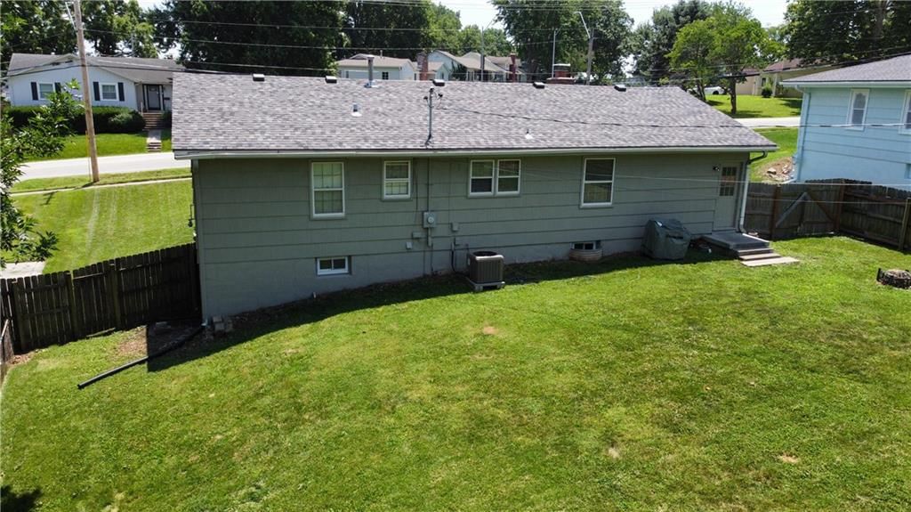 3530 NE 46th Street — photo 9