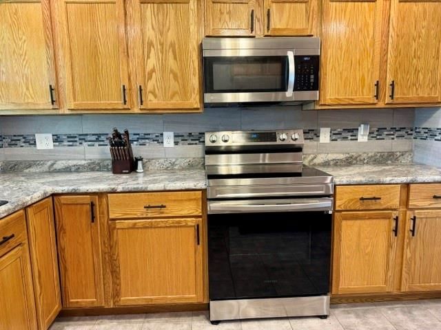 3530 NE 46th Street — photo 17