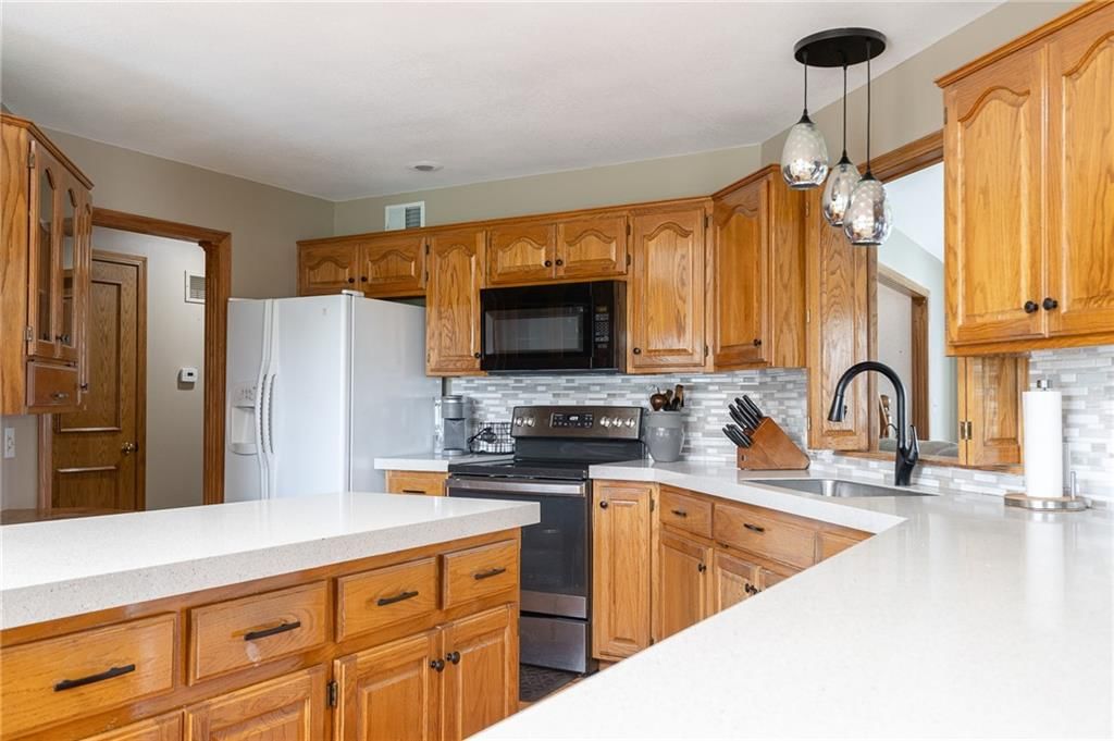 1306 SW Stonecreek Drive — photo 13