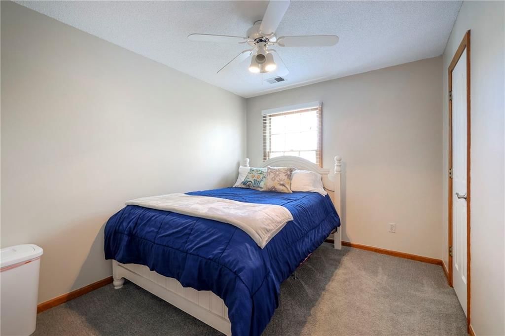 1369 E 154th Terrace — photo 39