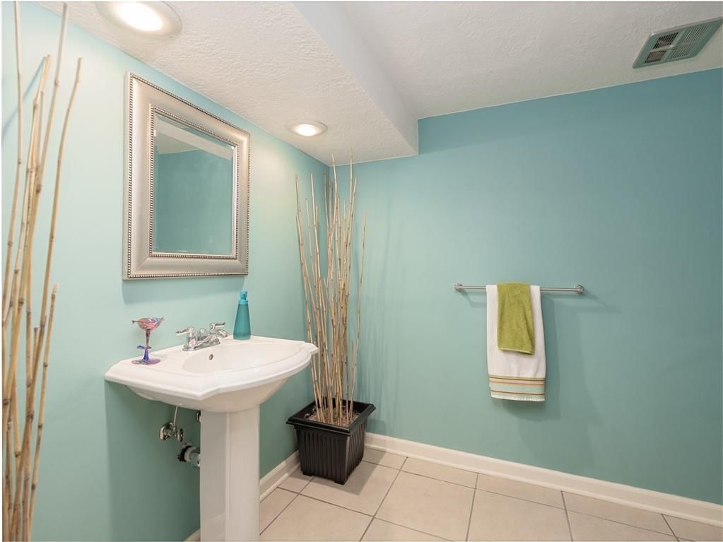 4915 N Kansas Avenue — photo 30