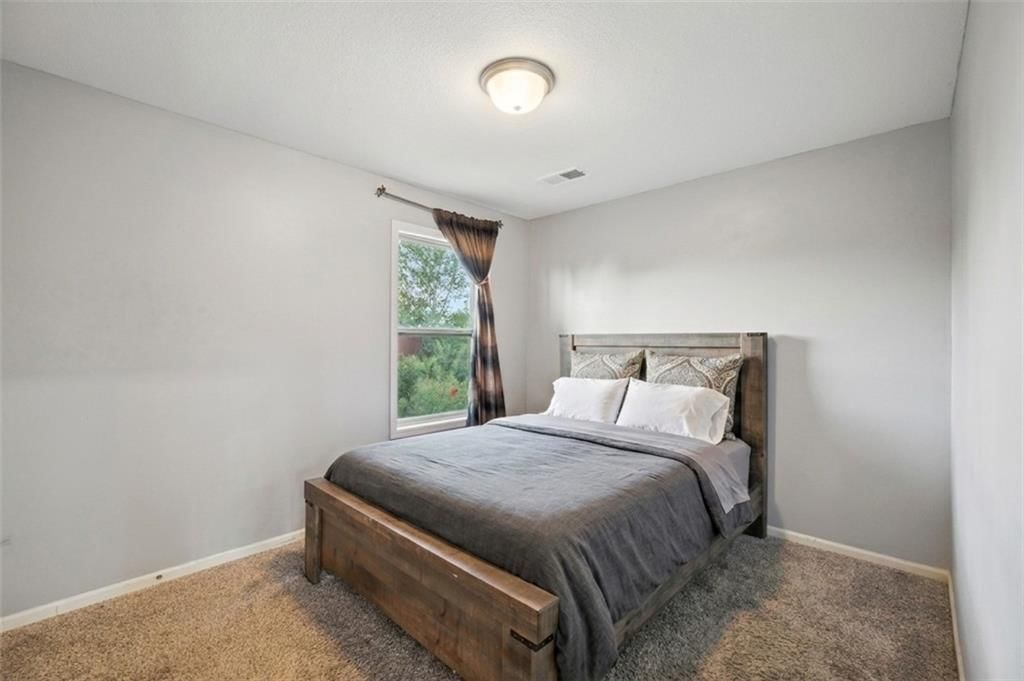 10838 N Bristol Avenue — photo 39