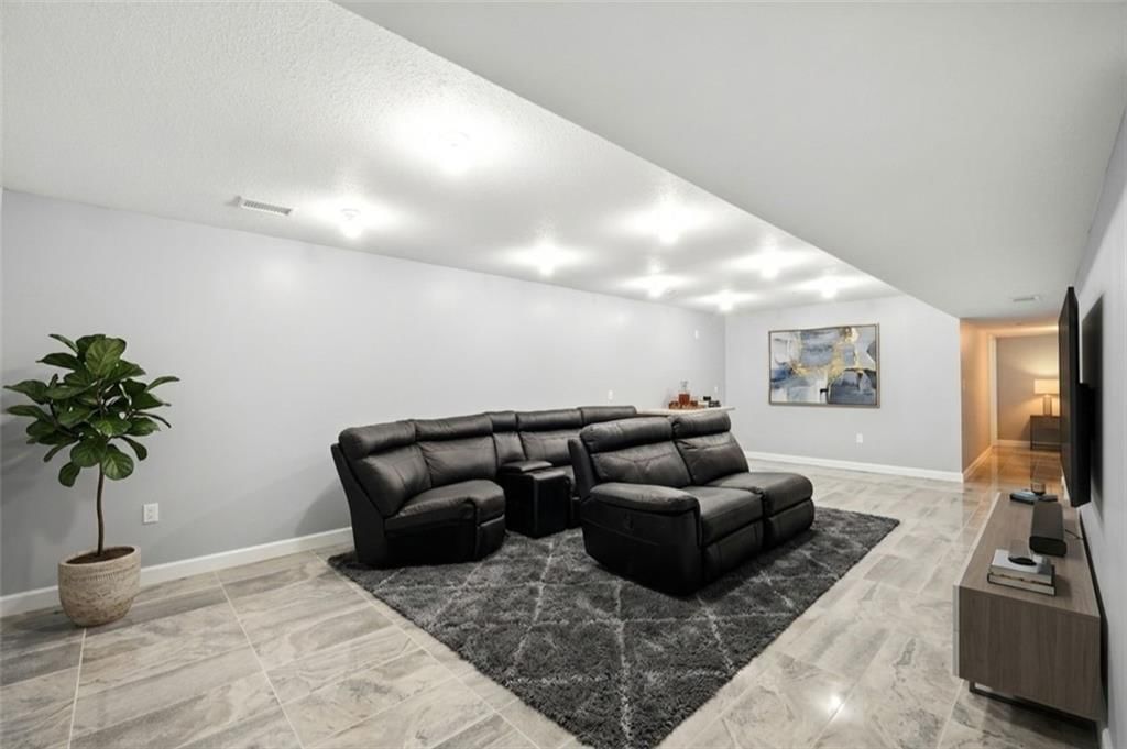 10838 N Bristol Avenue — photo 51
