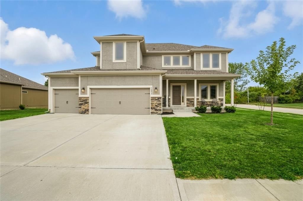 10838 N Bristol Avenue, Kansas City, MO: listing photo 2