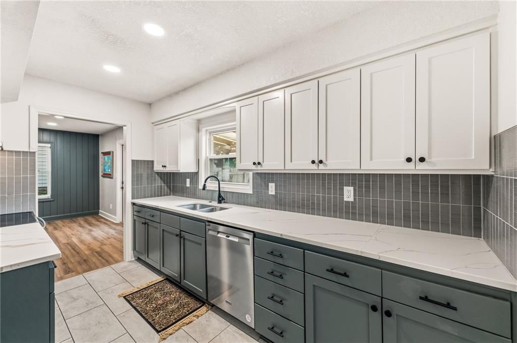 213 Deerfield Lane — photo 14