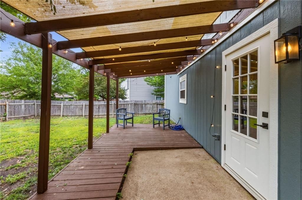 213 Deerfield Lane — photo 32
