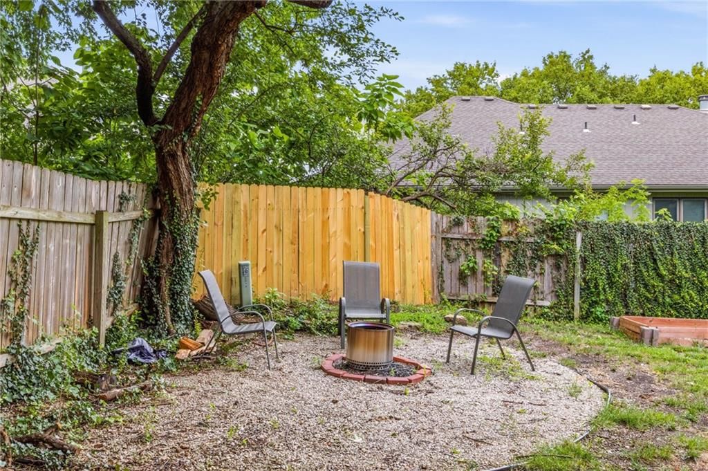 213 Deerfield Lane — photo 33