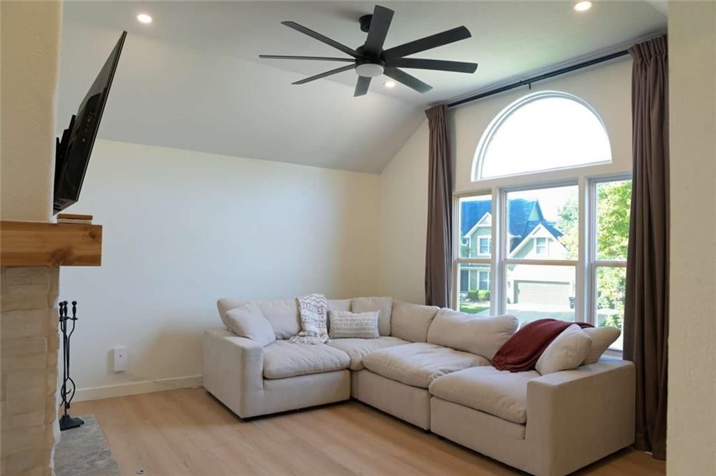 11116 NW 55th Street — photo 3