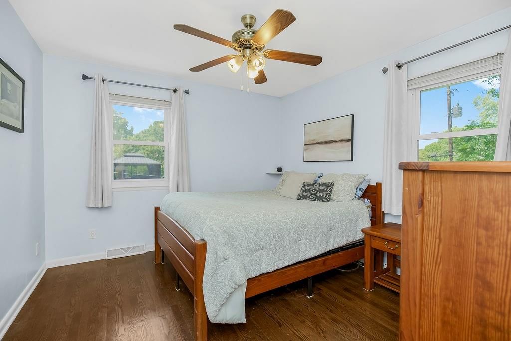 7834 Windsor Street — photo 11