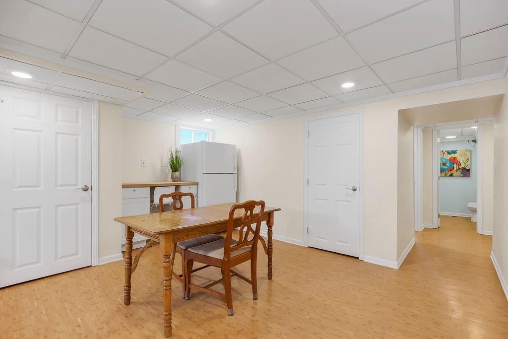 7834 Windsor Street — photo 19