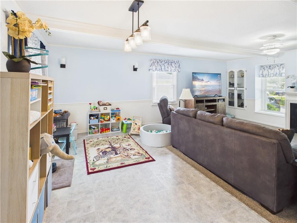 922 Ridge Drive — photo 5