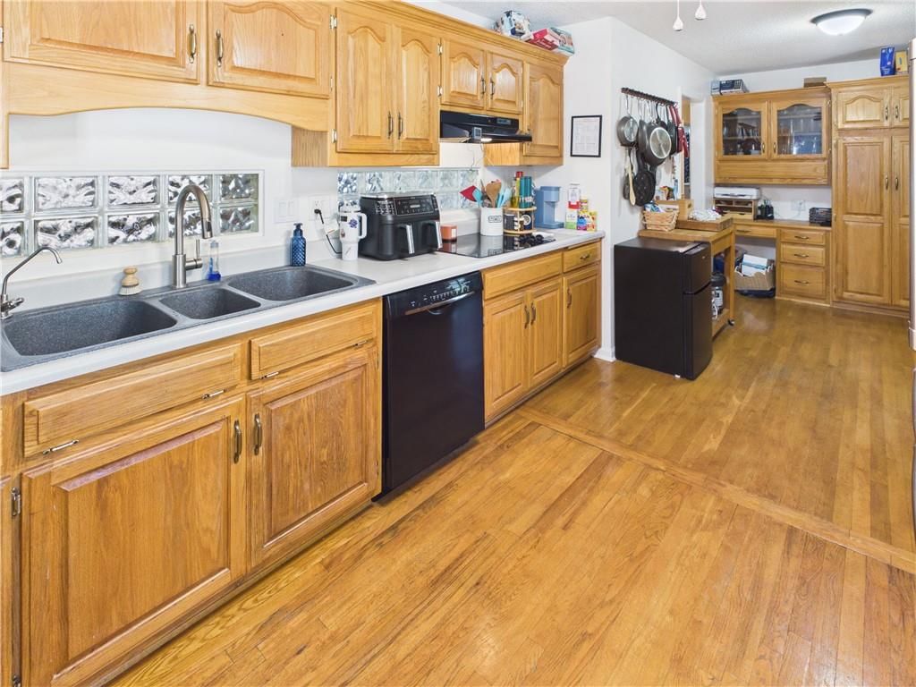 922 Ridge Drive — photo 11