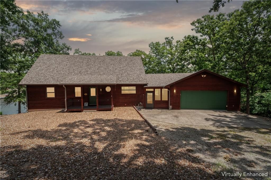 23069 Peppermint Drive — photo 4