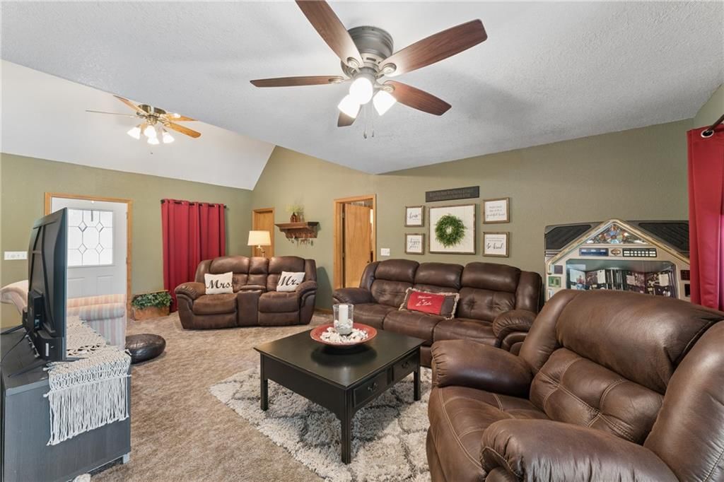 23069 Peppermint Drive — photo 12