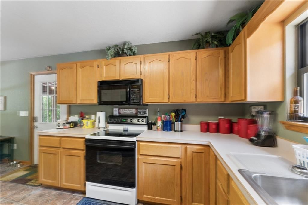 23069 Peppermint Drive — photo 16