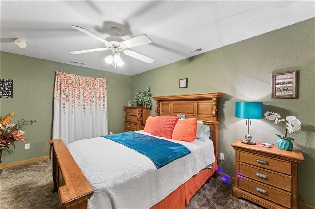 23069 Peppermint Drive — photo 36