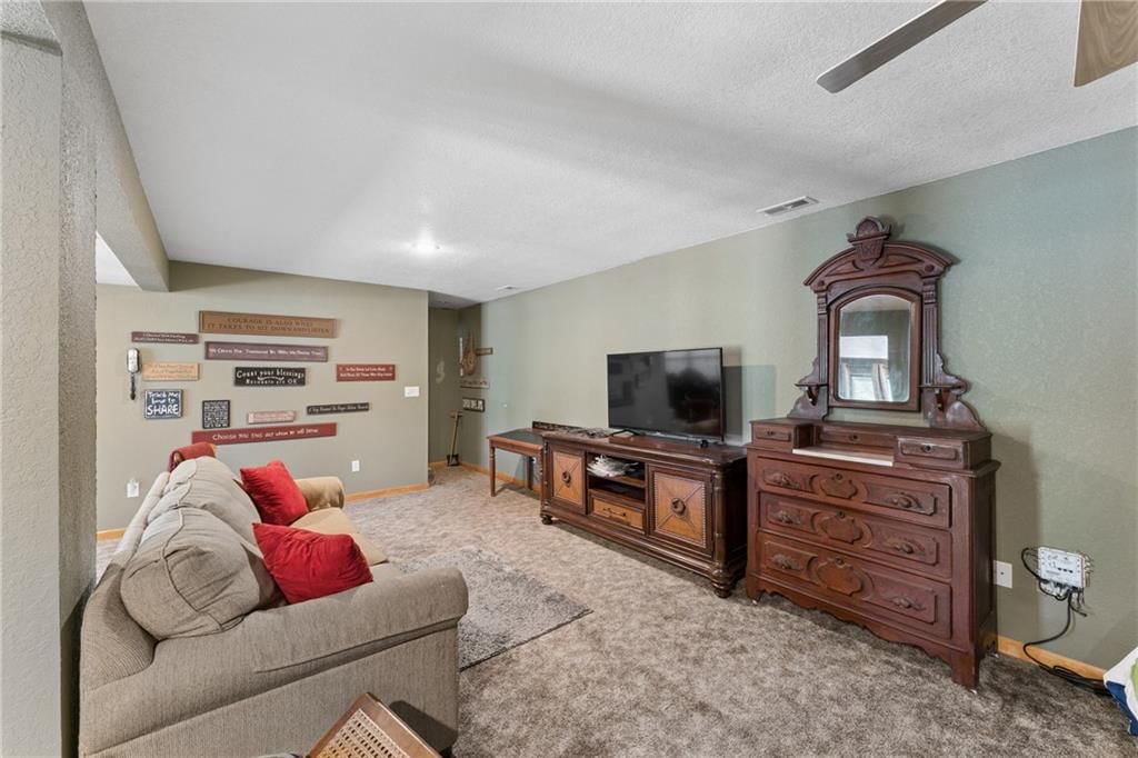 23069 Peppermint Drive — photo 42