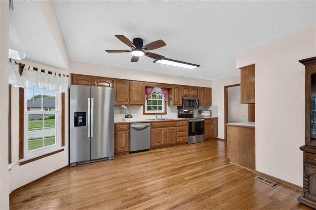 1006 N King Avenue — photo 14