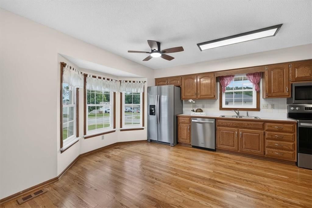 1006 N King Avenue — photo 15