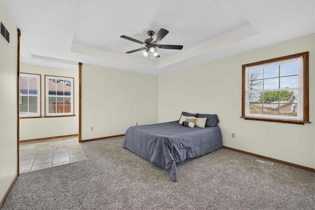 1006 N King Avenue — photo 26