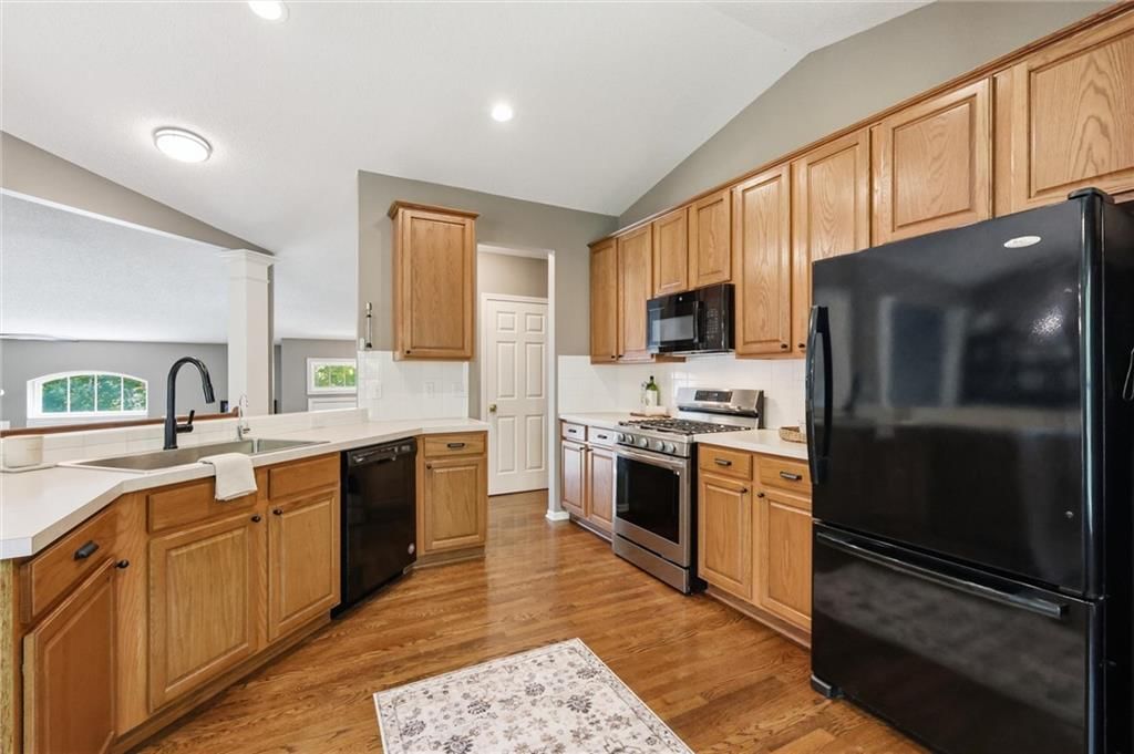 15152 W 157th Terrace — photo 12
