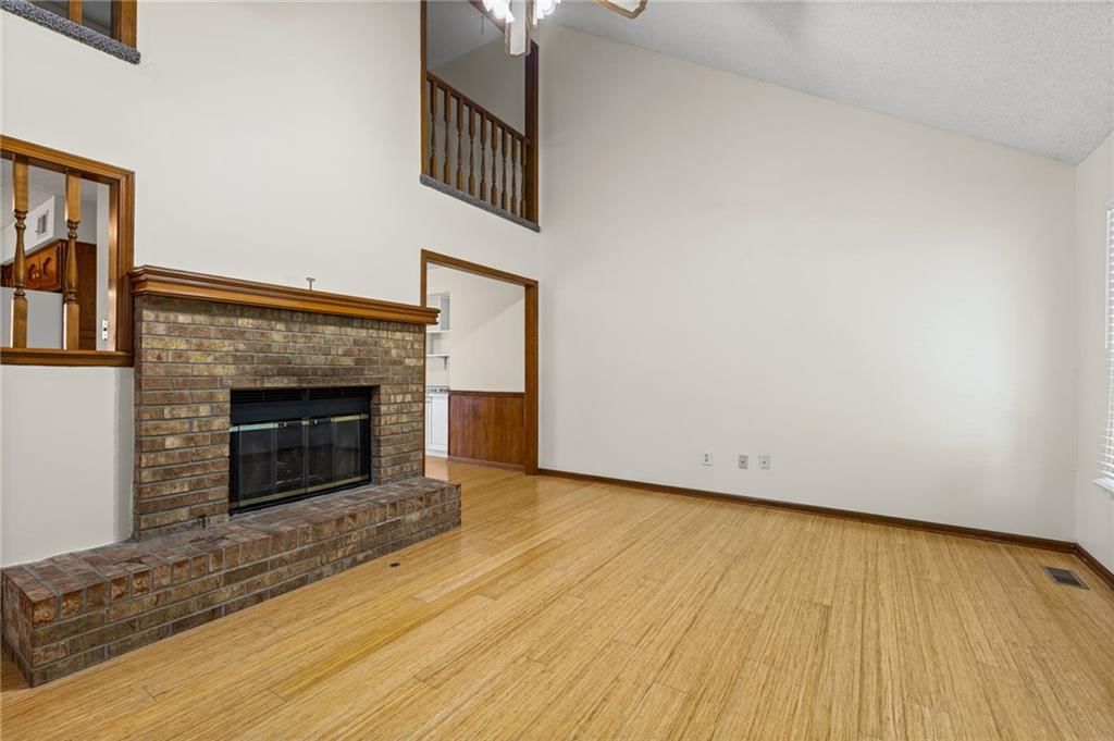 15016 W 150TH Street — photo 4