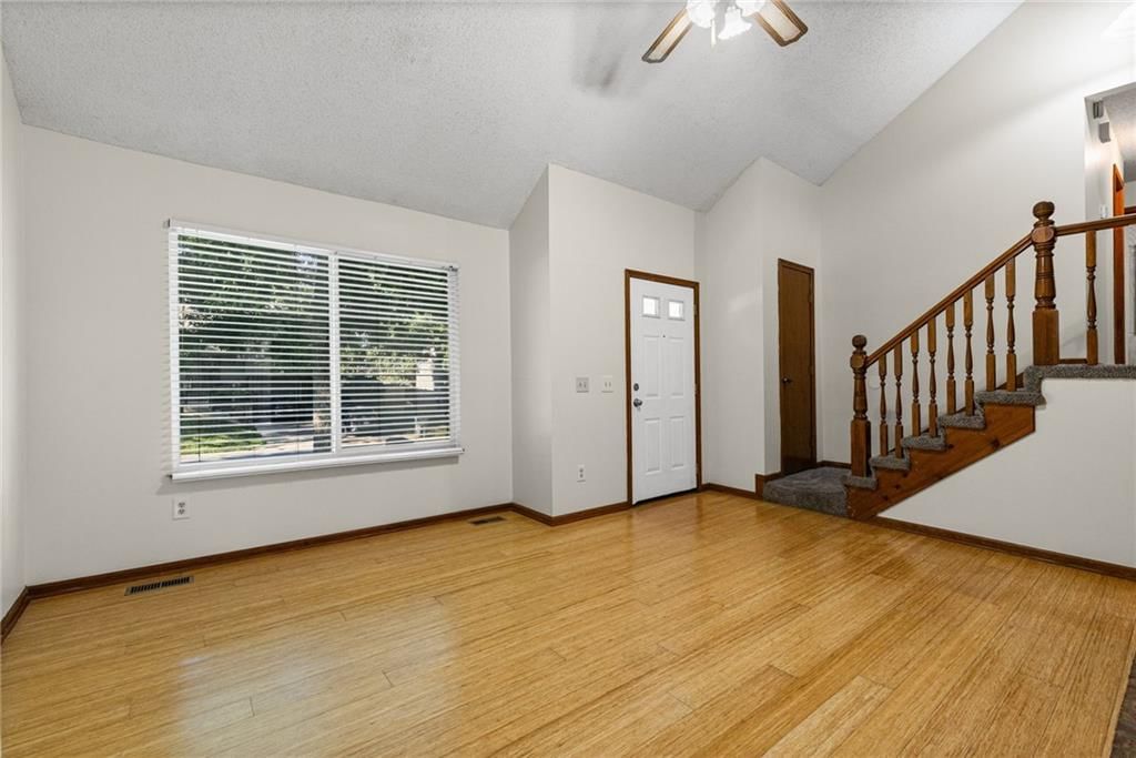 15016 W 150TH Street — photo 6