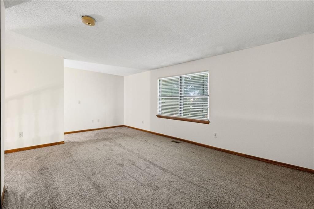 15016 W 150TH Street — photo 25