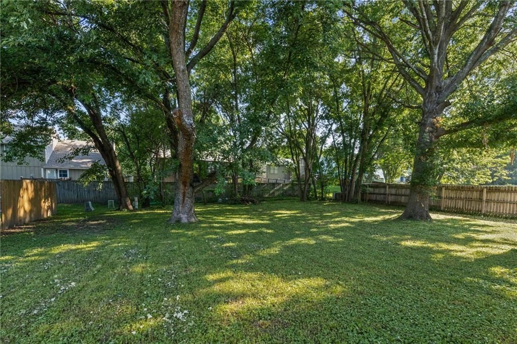 15016 W 150TH Street — photo 33