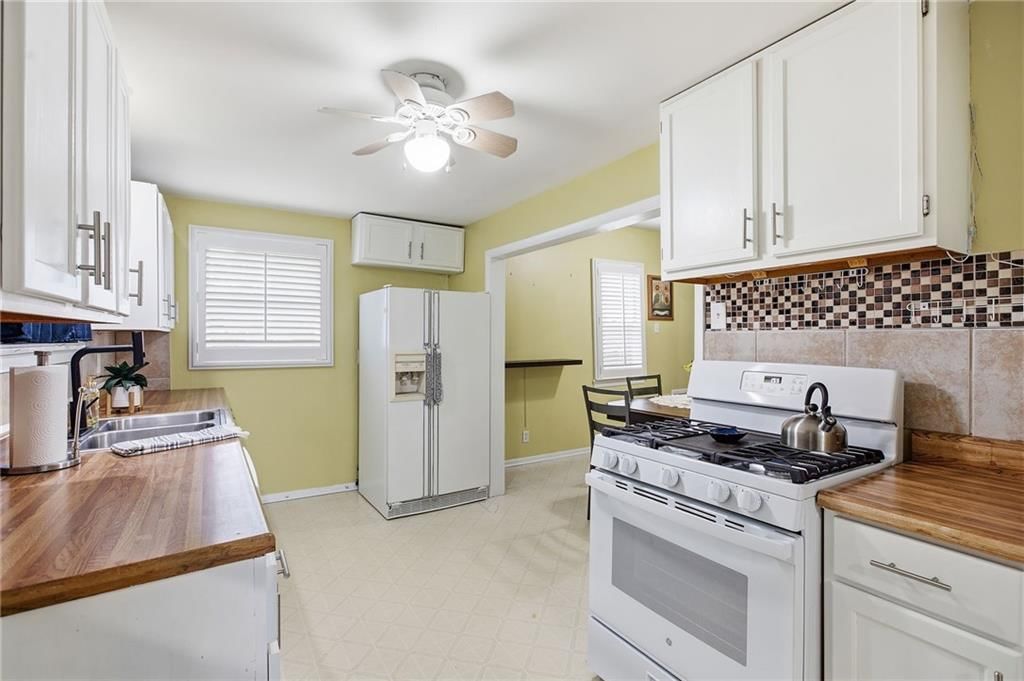 309 E Kansas Avenue — photo 17