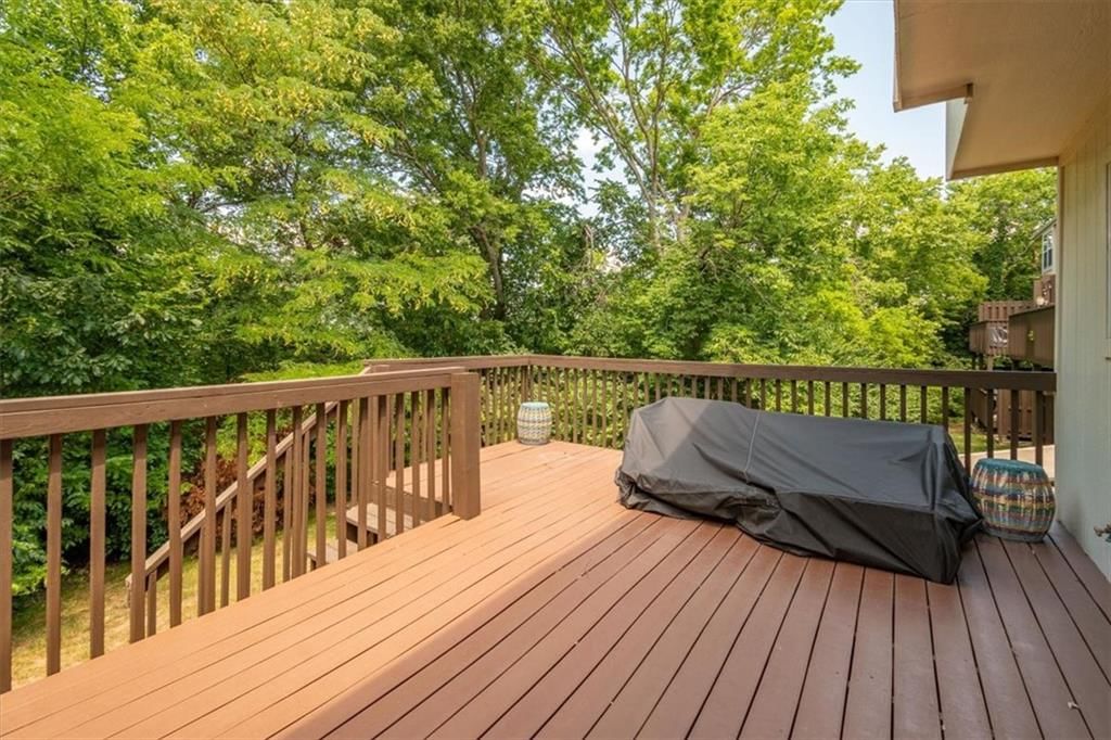 1219 NW Hidden Ridge Circle — photo 18