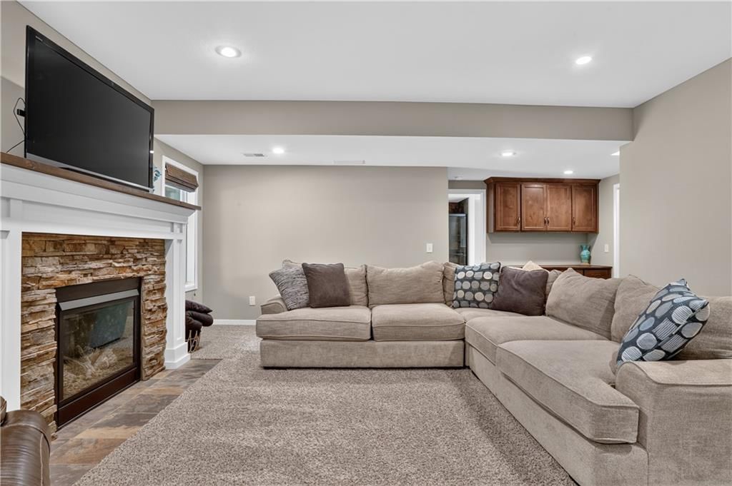 9220 N Dawn Avenue — photo 31