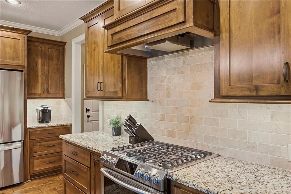 20308 W 79 Terrace — photo 14