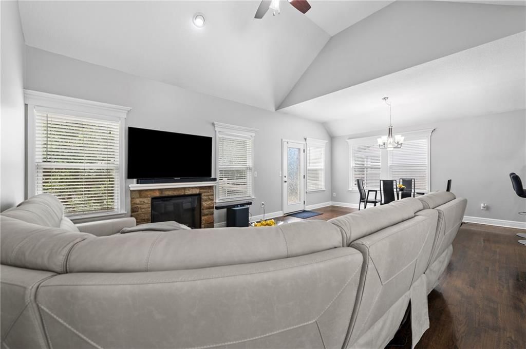 11331 Yecker Avenue — photo 5