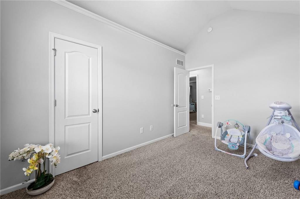 11331 Yecker Avenue — photo 17
