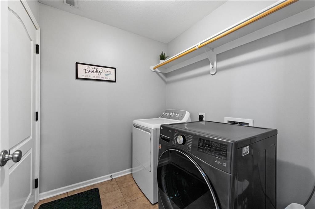 11331 Yecker Avenue — photo 24