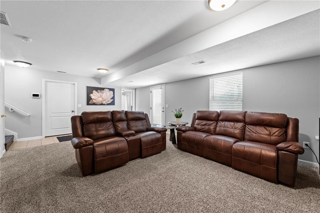 11331 Yecker Avenue — photo 25