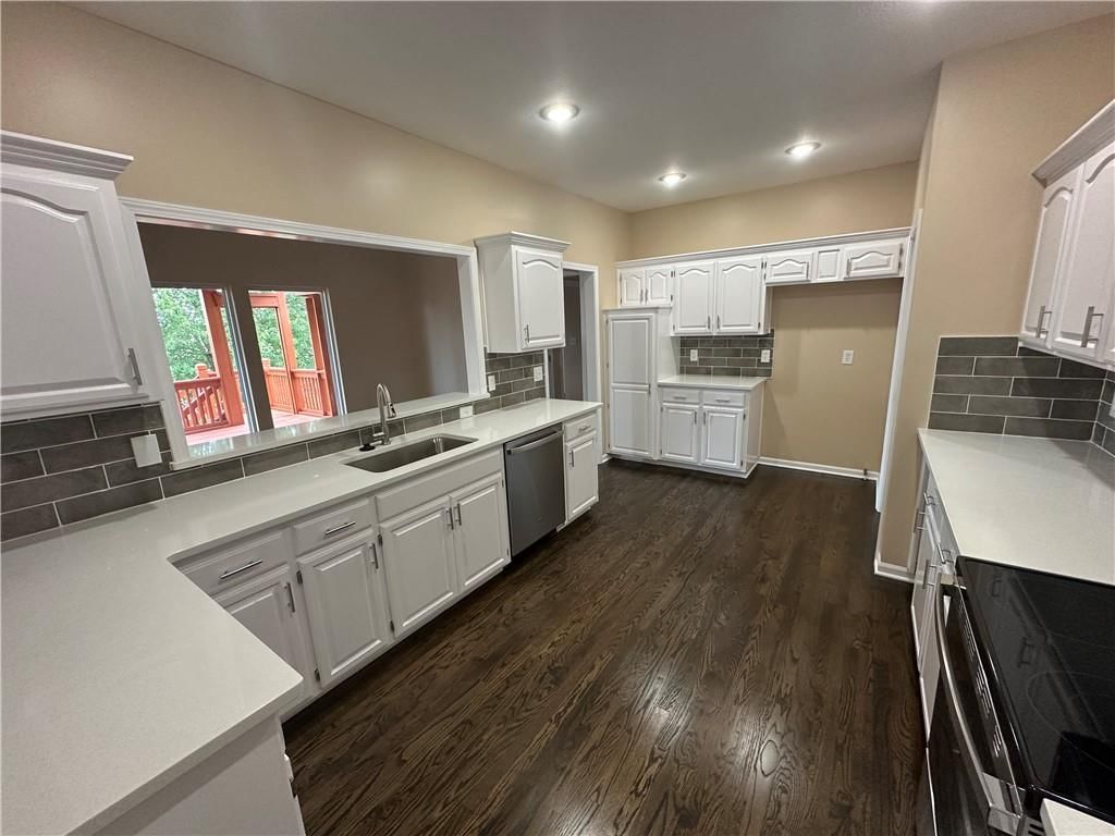 2405 SW Stone Bridge Circle — photo 15