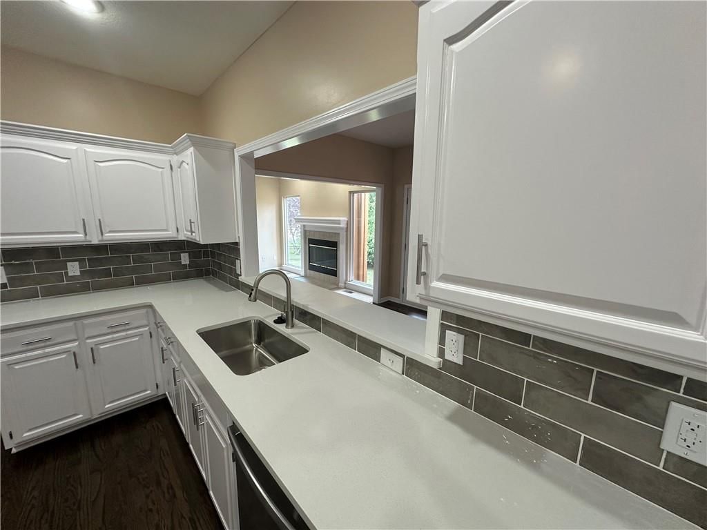 2405 SW Stone Bridge Circle — photo 18