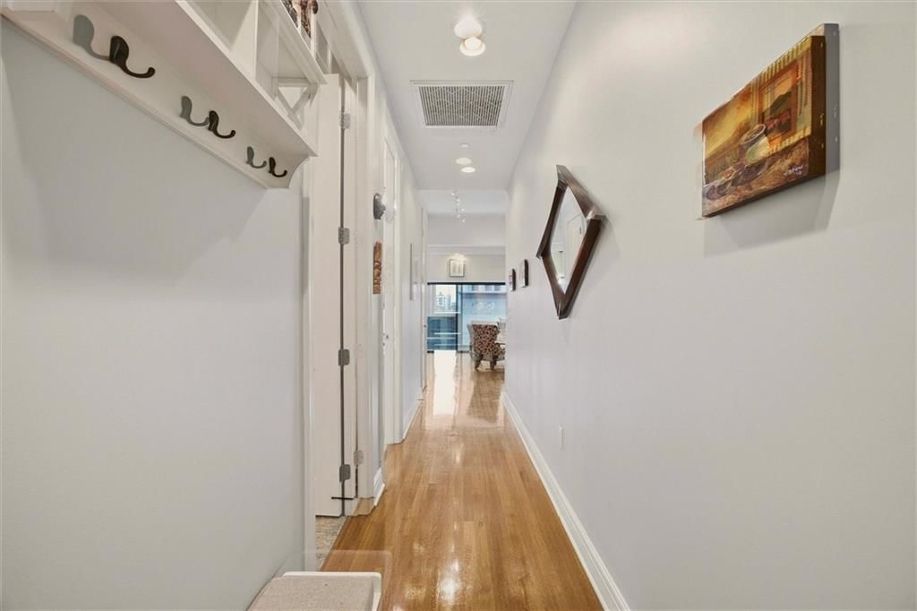 1101 Walnut Street — photo 10