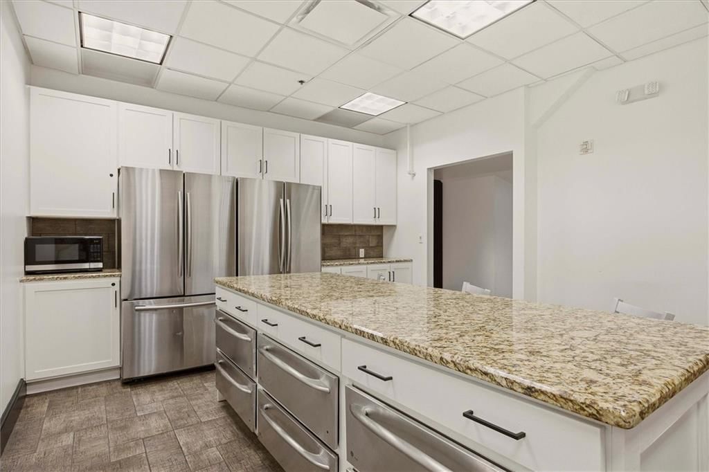 1101 Walnut Street — photo 27