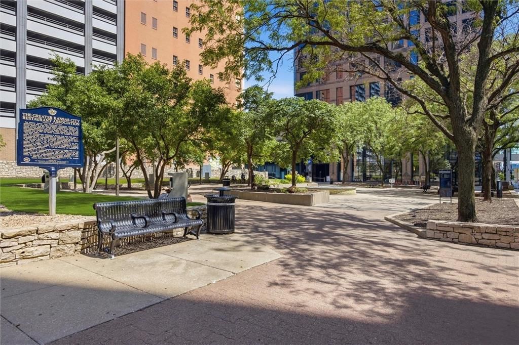 1101 Walnut Street — photo 34