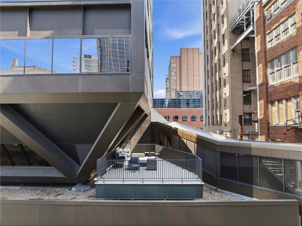 1101 Walnut Street — photo 49