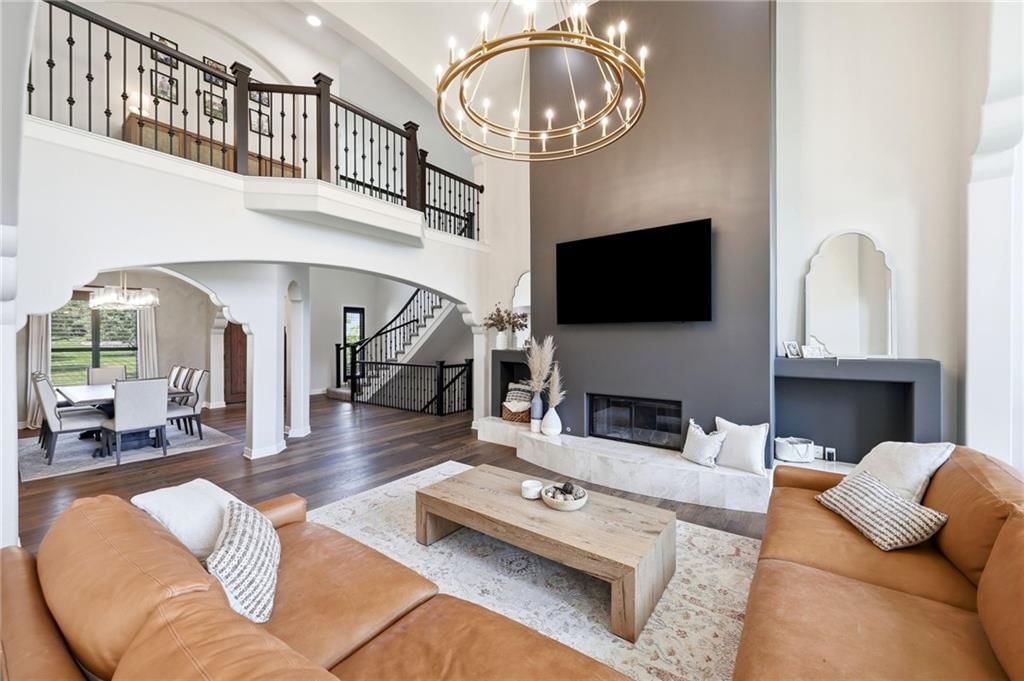 701 NE Shoreline Drive — photo 10