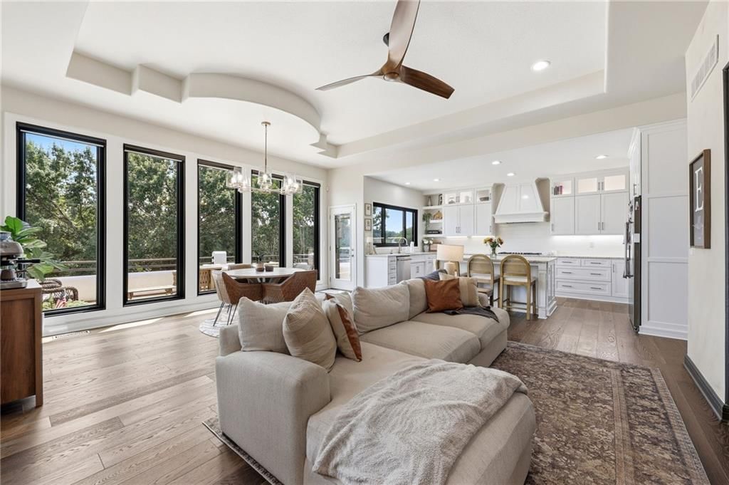 701 NE Shoreline Drive — photo 13